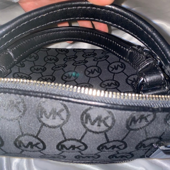 ✨NWOT MICHAEL Michael Kors Purse✨ - Picture 6 of 16